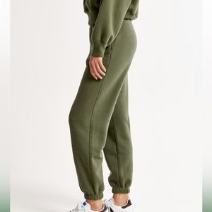 Essential Sunday Sweatpants